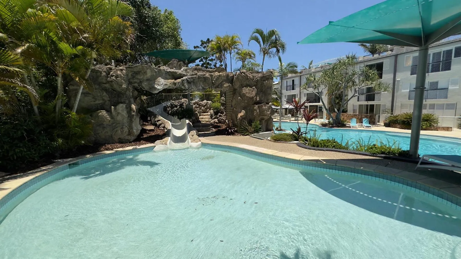 Oasis Rooftop Spa Apartment Noosa Heads