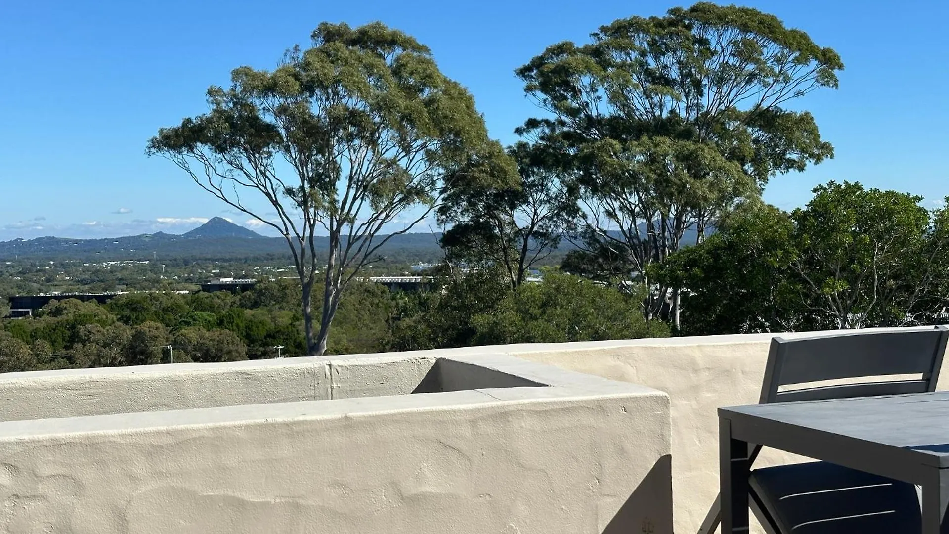 Oasis Rooftop Spa Apartment Noosa Heads