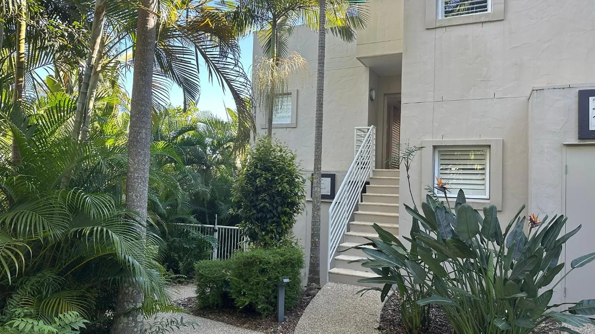 Oasis Rooftop Spa Apartment Noosa Heads